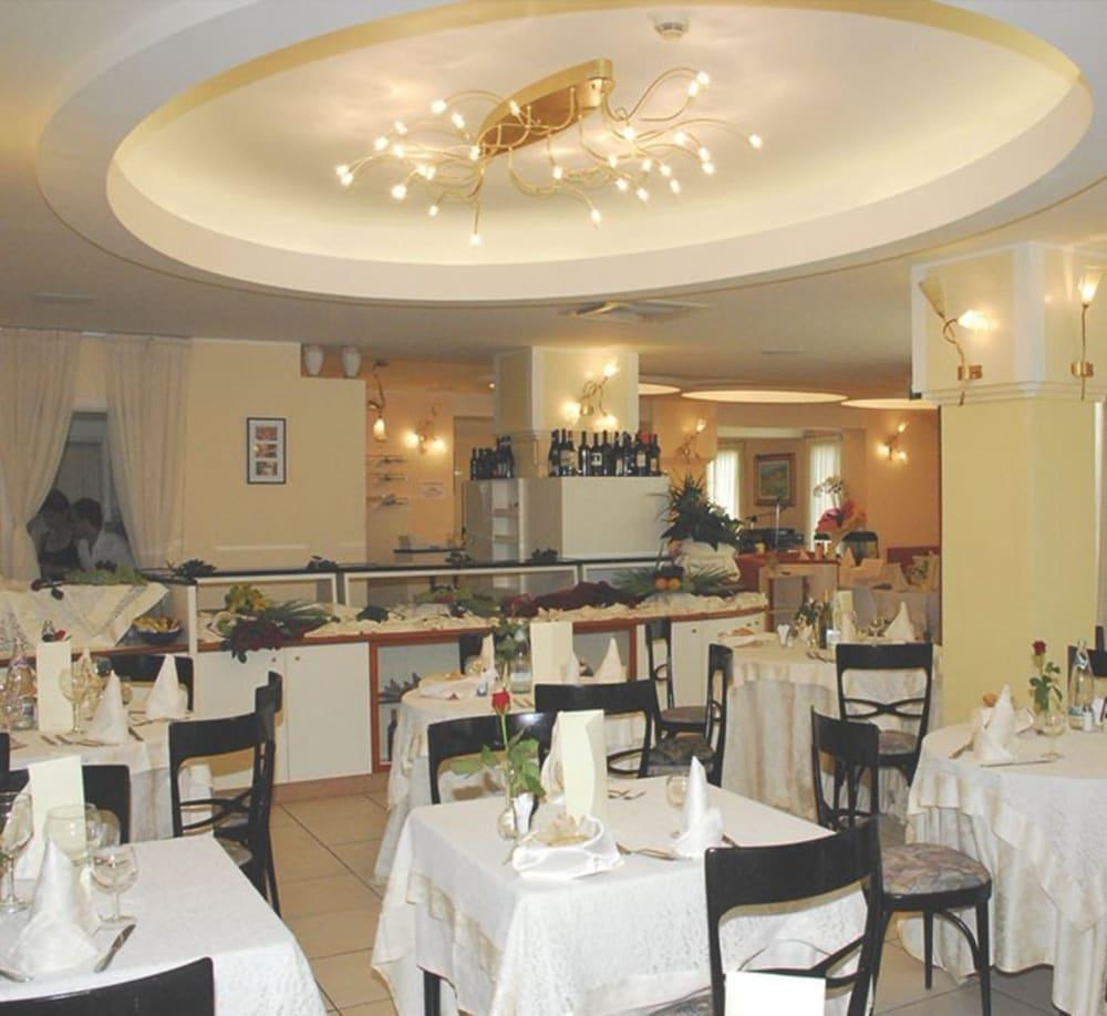 Sirena Boutique Hotel Gabicce Mare Exteriör bild