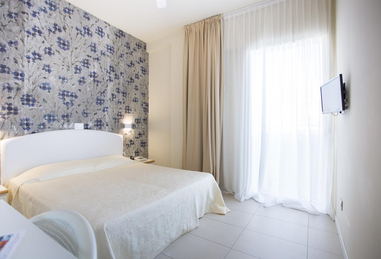 Sirena Boutique Hotel Gabicce Mare Exteriör bild