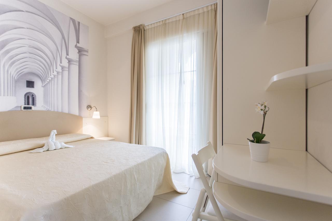 Sirena Boutique Hotel Gabicce Mare Exteriör bild