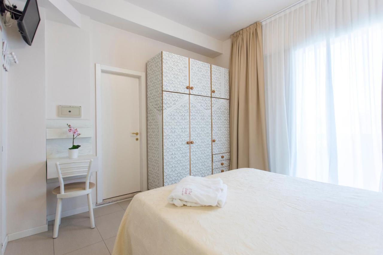 Sirena Boutique Hotel Gabicce Mare Exteriör bild